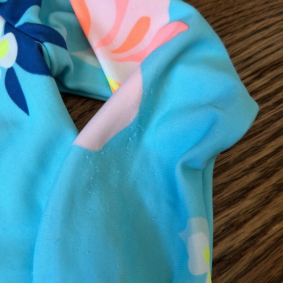 Pair of 2-Piece Bathing Suits 3T - Picture 8 of 10